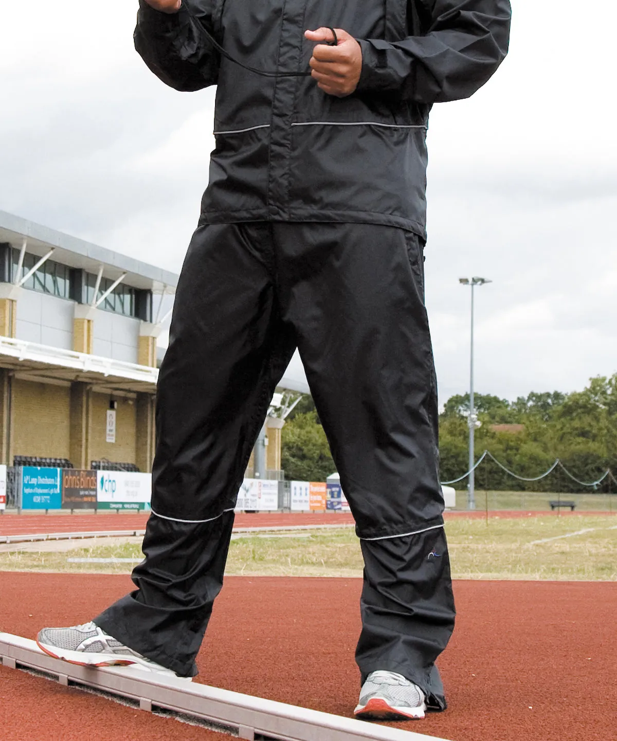 Black - Waterproof 2000 pro-coach trousers