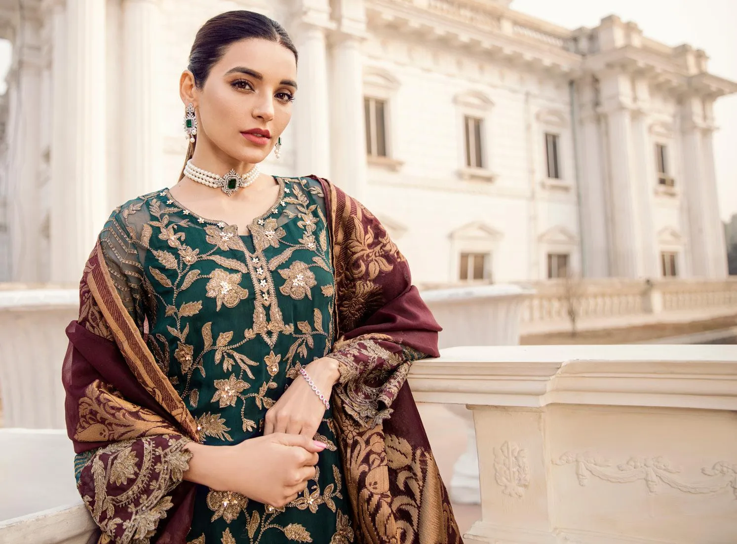 Iznik Chinon Chiffon Collection 2019 – 03 Golden Garden