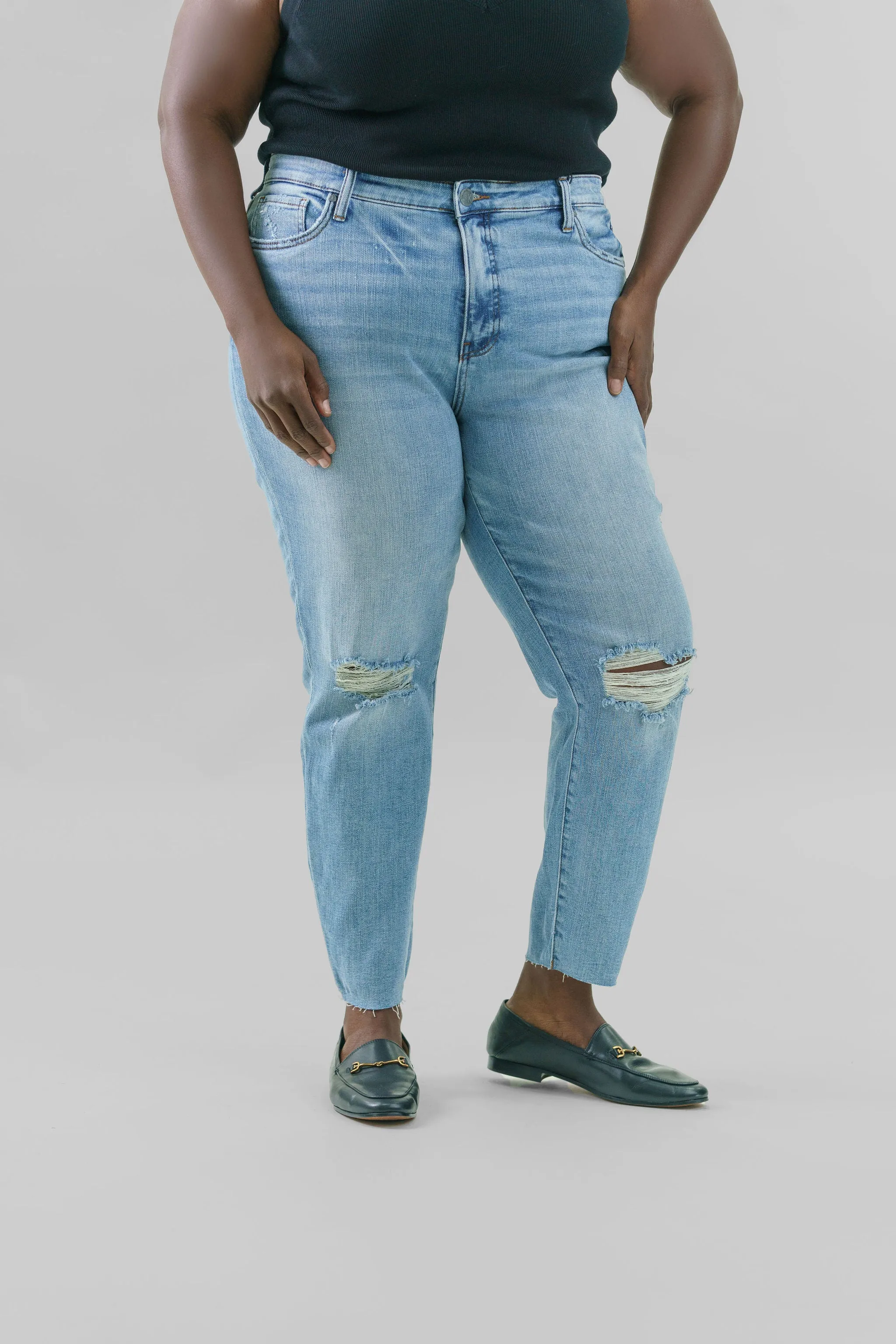 RACHAEL HIGH RISE MOM JEAN