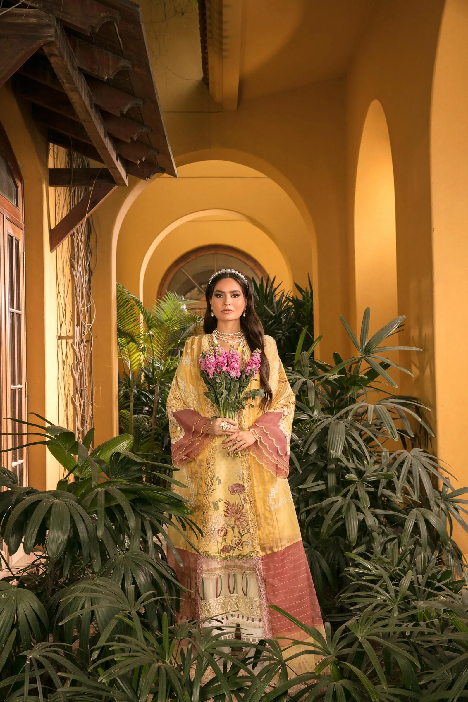 Shiza Hassan Izel Luxury Lawn Collection – 4-B Zane